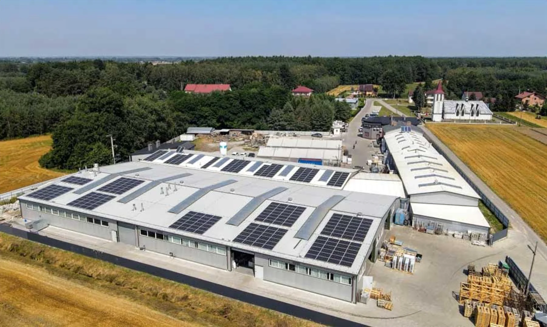 Hale produkcyjne i magazynowe Meritum24 w Ziempniowie z lotu ptaka